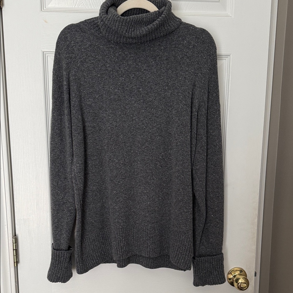 Old Navy Gray Turtleneck Sweater